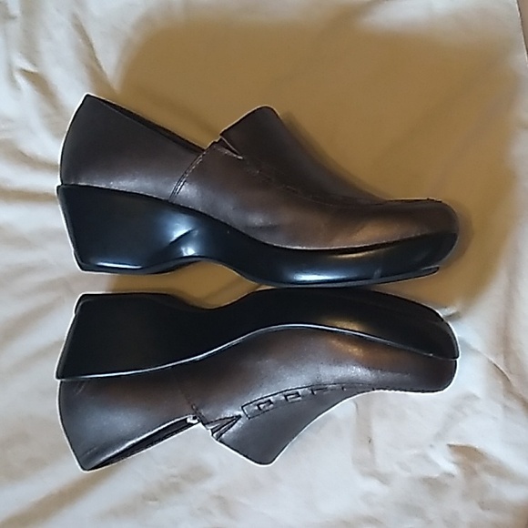 women's Ariat shoe size 8 color black and bronze - Picture 5 of 9